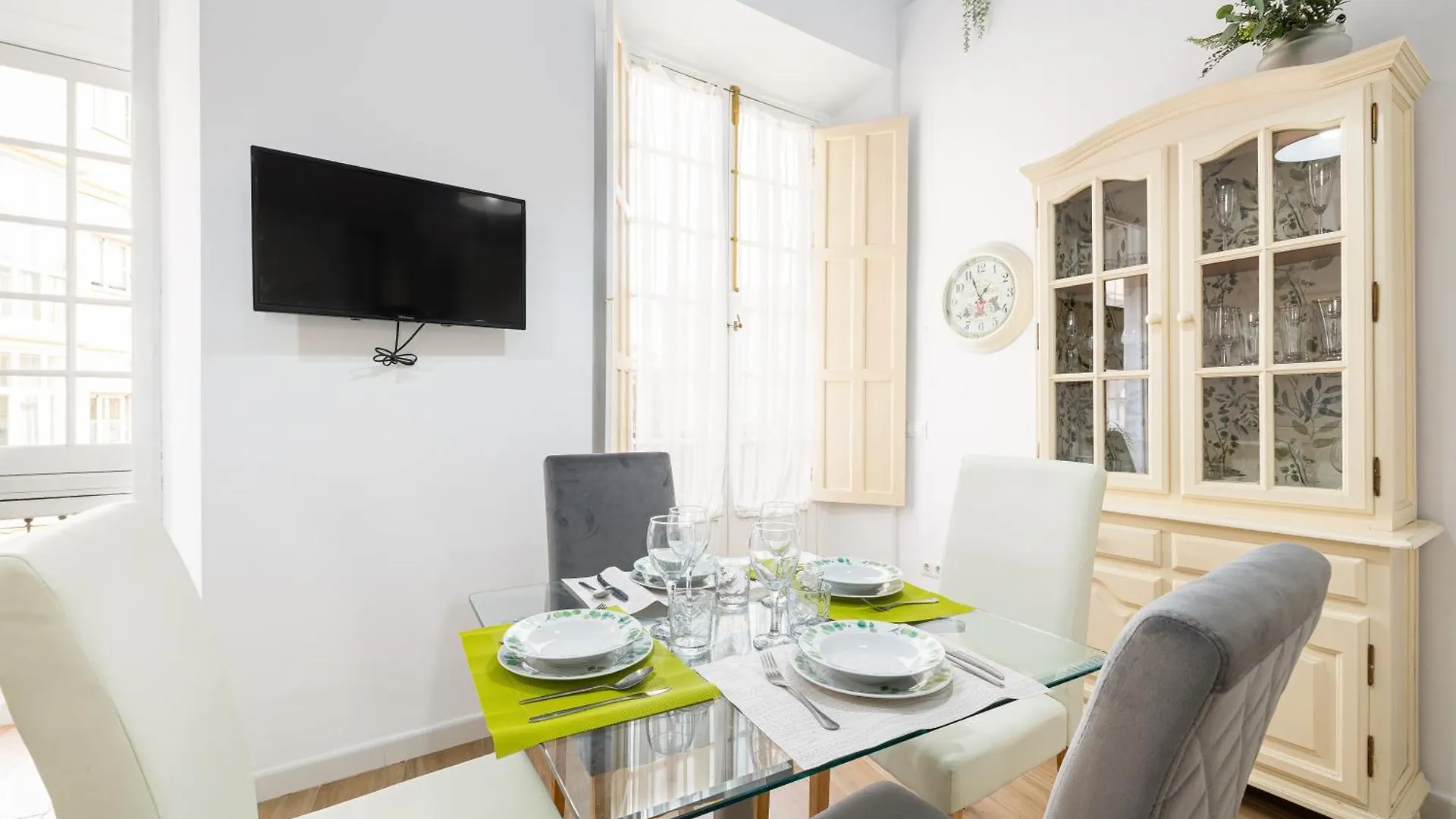 Apartamento Jacaranda Malaga Apartment
